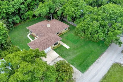 6025 6th Place Vero Beach FL 32968