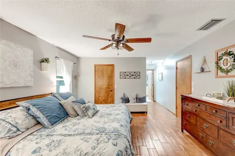 6025 6th Place Vero Beach FL 32968