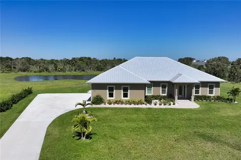 7980 White Fences Lane Vero Beach FL 32968