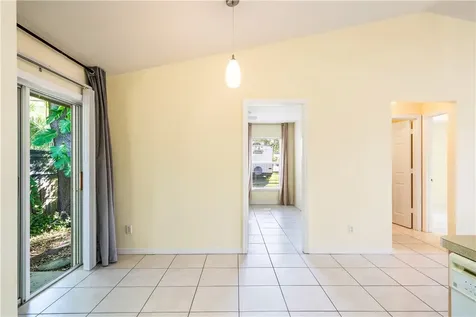 26 44th Avenue Vero Beach FL 32968