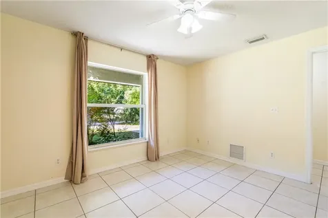 26 44th Avenue Vero Beach FL 32968