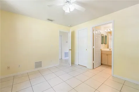 26 44th Avenue Vero Beach FL 32968