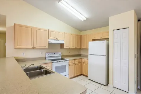 26 44th Avenue Vero Beach FL 32968