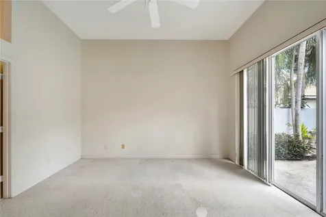859 Island Club Square Vero Beach FL 32963
