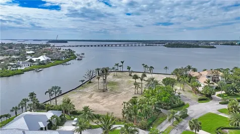 510 River Drive Vero Beach FL 32963