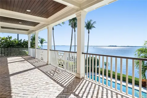 1905 Windward Way Vero Beach FL 32963