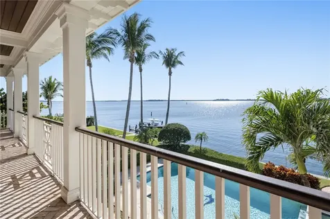 1905 Windward Way Vero Beach FL 32963