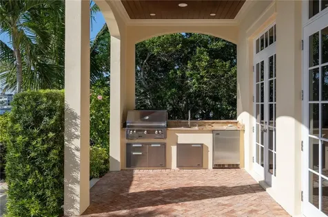 1905 Windward Way Vero Beach FL 32963