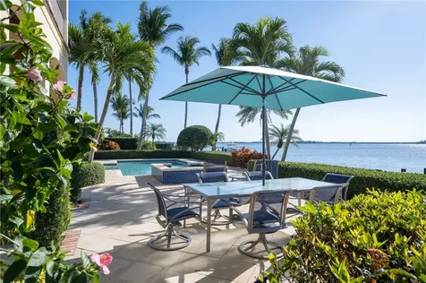 1905 Windward Way Vero Beach FL 32963