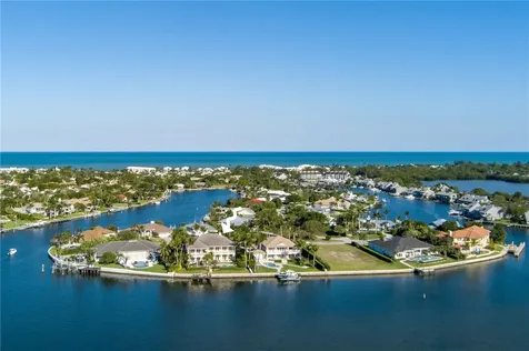 1905 Windward Way Vero Beach FL 32963