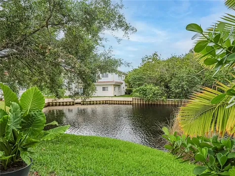 536 7th Square Vero Beach FL 32962