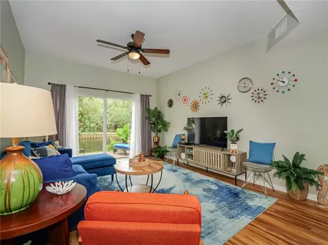 536 7th Square Vero Beach FL 32962