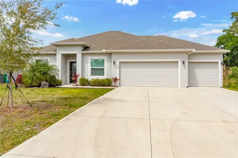 952 Tarpon Avenue Sebastian FL 32958