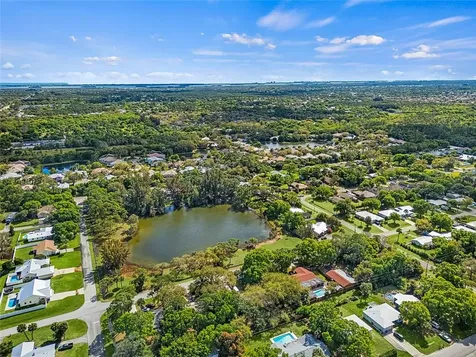 1045 33rd Avenue SW Vero Beach FL 32968