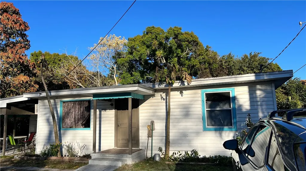 704 S 17th Street Fort Pierce FL 34950