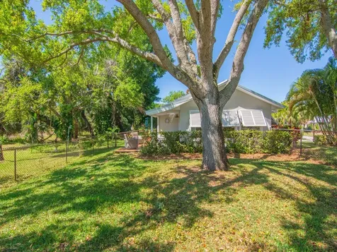 11 Forest Park Drive Vero Beach FL 32962