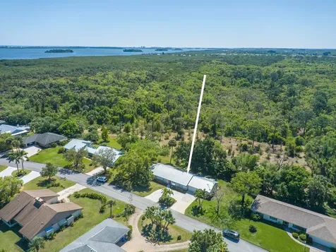 11 Forest Park Drive Vero Beach FL 32962