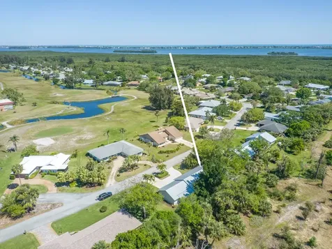11 Forest Park Drive Vero Beach FL 32962