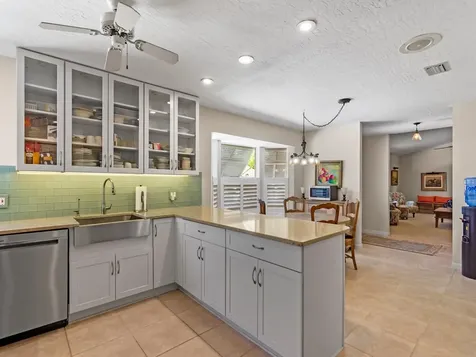 11 Forest Park Drive Vero Beach FL 32962