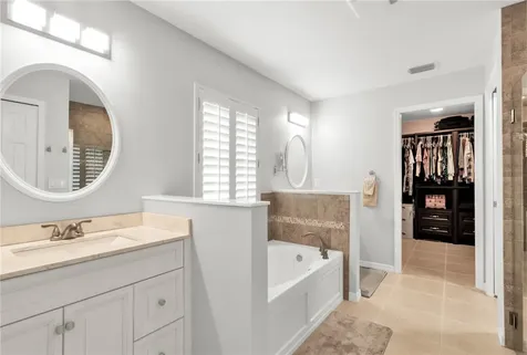 402 W Temple Court SW Vero Beach FL 32968