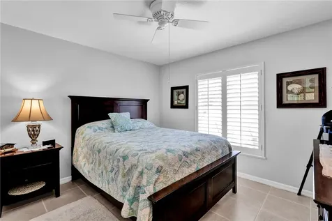 402 W Temple Court SW Vero Beach FL 32968