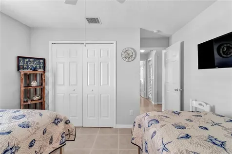 402 W Temple Court SW Vero Beach FL 32968