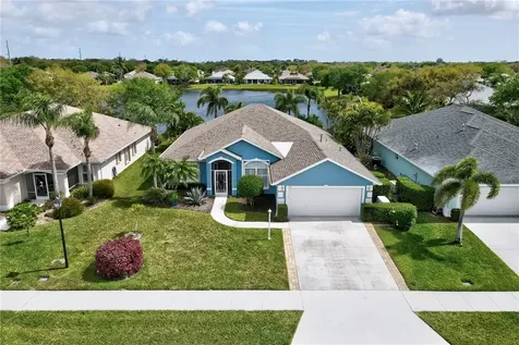 402 W Temple Court SW Vero Beach FL 32968