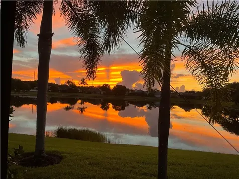 402 W Temple Court SW Vero Beach FL 32968