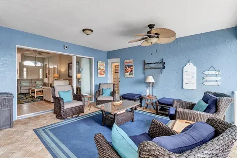402 W Temple Court SW Vero Beach FL 32968