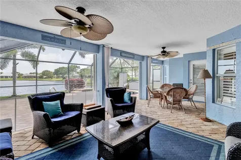 402 W Temple Court SW Vero Beach FL 32968