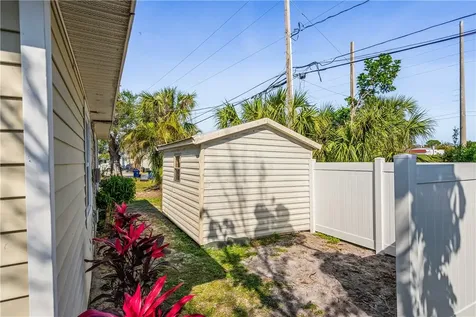2426-2428 15th Avenue Vero Beach FL 32960
