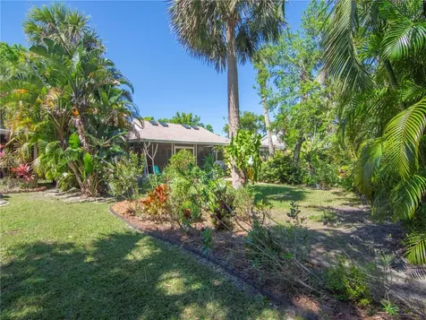 1916 Sixty Oaks Lane Vero Beach FL 32966