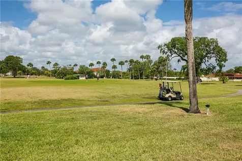 65 Woodland Drive Vero Beach FL 32962