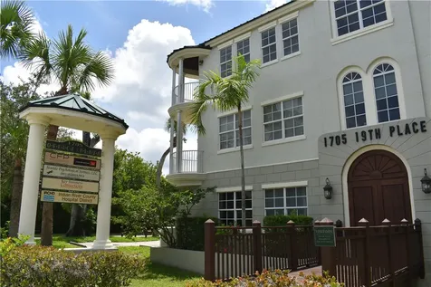 1705 19th Place Vero Beach FL 32960