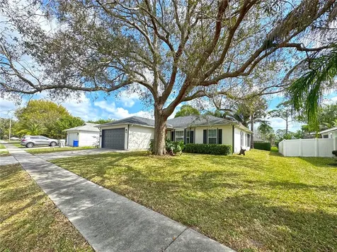 220 22nd Avenue Vero Beach FL 32962