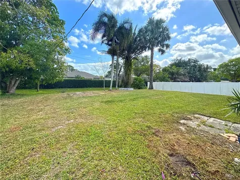220 22nd Avenue Vero Beach FL 32962