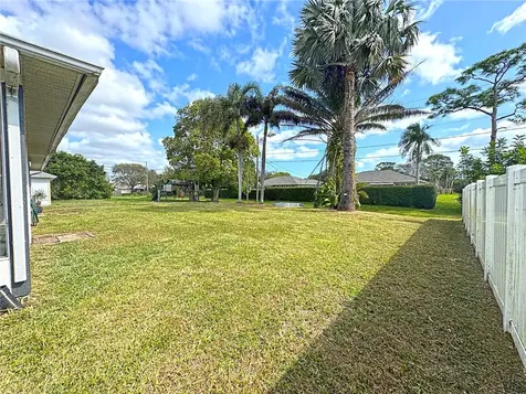 220 22nd Avenue Vero Beach FL 32962
