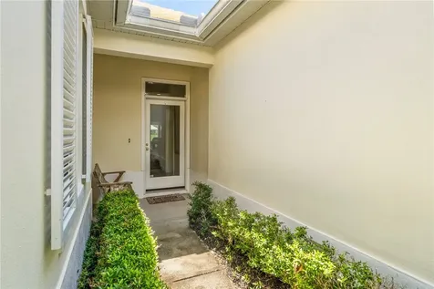1135 Saint Georges Lane Vero Beach FL 32967