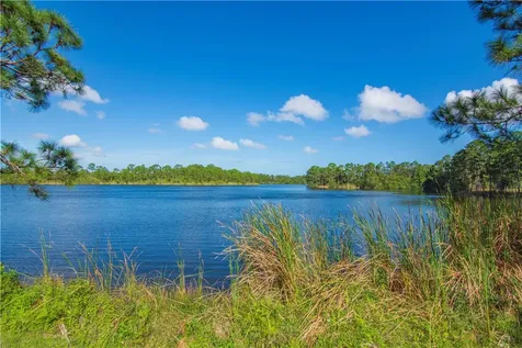 5613 Bent Pine Square Vero Beach FL 32967