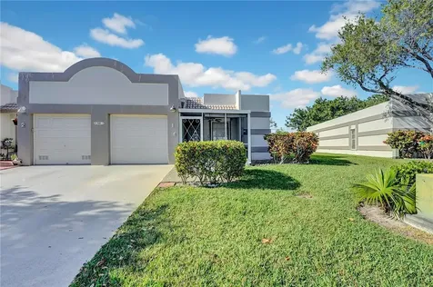 9305 Flynn Circle Boca Raton FL 33496
