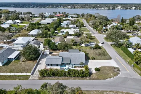 8005 142nd Street Sebastian FL 32958