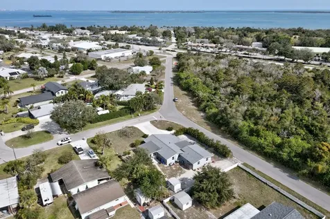 8005 142nd Street Sebastian FL 32958