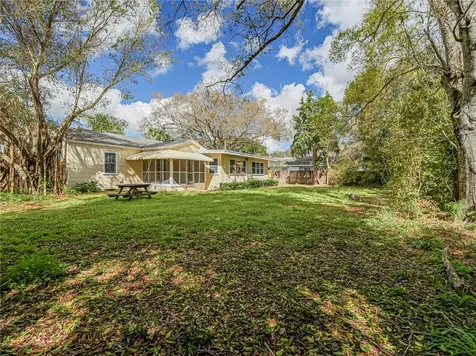 2352 20th Avenue Vero Beach FL 32960