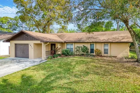 1611 SE Mistletoe Street Port St. Lucie FL 34983
