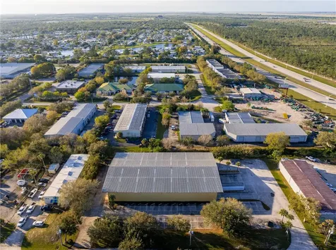9055 17th Place Vero Beach FL 32966