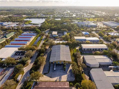 9055 17th Place Vero Beach FL 32966