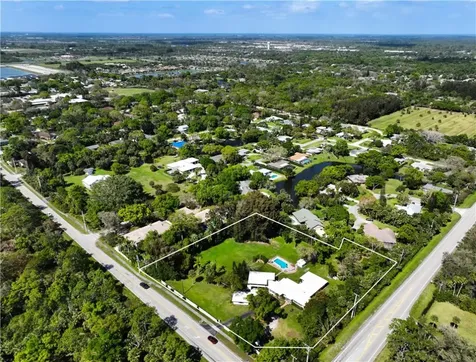 4310 8th Street Vero Beach FL 32968