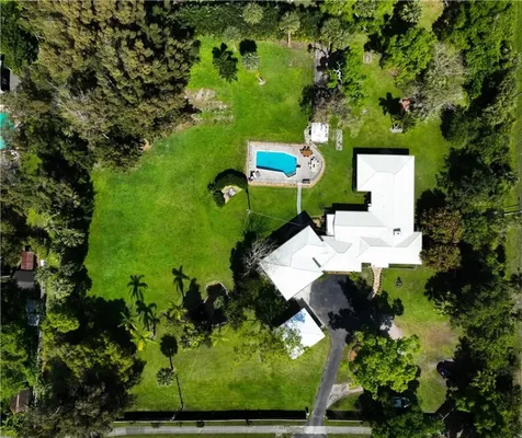 4310 8th Street Vero Beach FL 32968