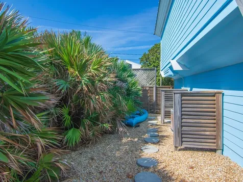 9470 Doubloon Drive Vero Beach FL 32963