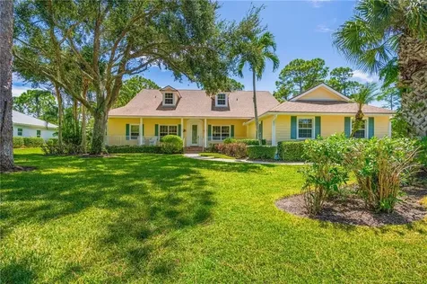 1156 Carolina Circle SW Vero Beach FL 32962